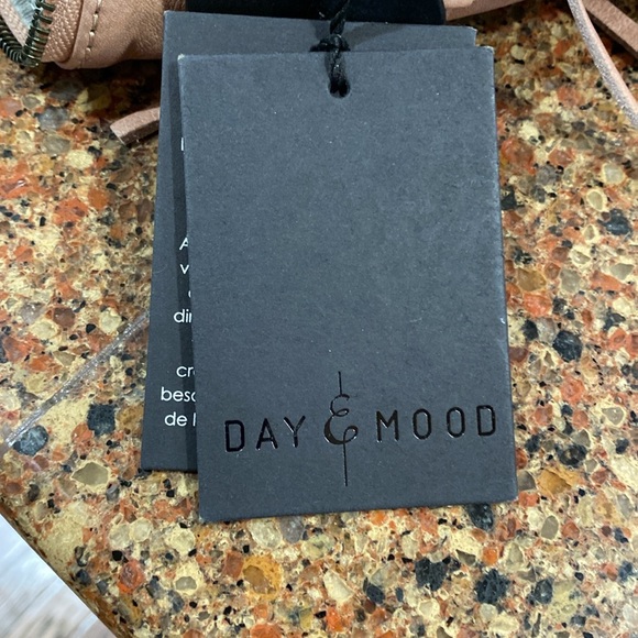 NWT DAY & MOOD LANA HOBO LEATHER BAG - Picture 8 of 10